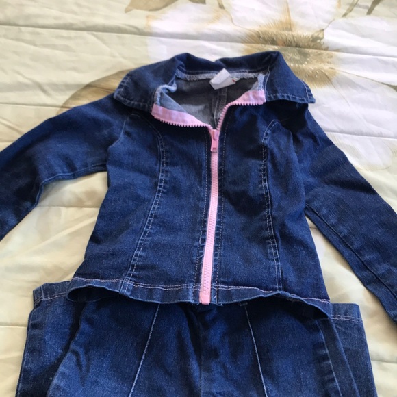 Size 6 - Picture 2 of 3